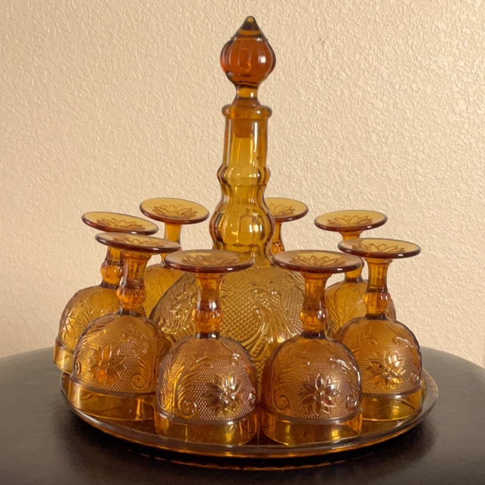 Vintage Indiana glass decanter set